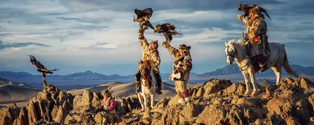 Traditionell mongolische Adlerjäger, Altai Berg, Mongolei Rundreise
